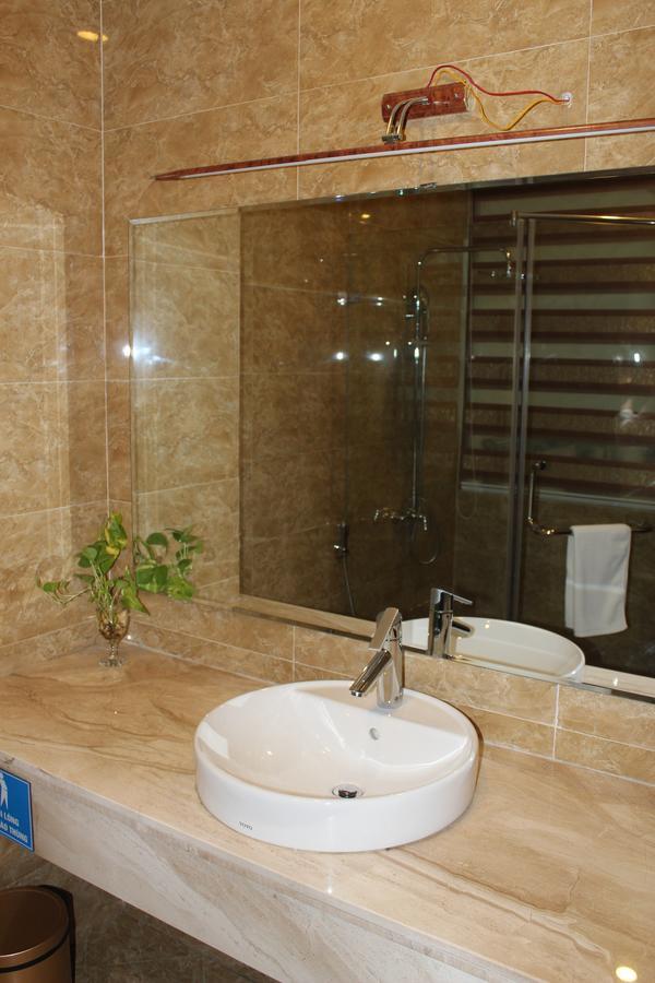Hai Yen Luxury Hotel Cam Pha Esterno foto
