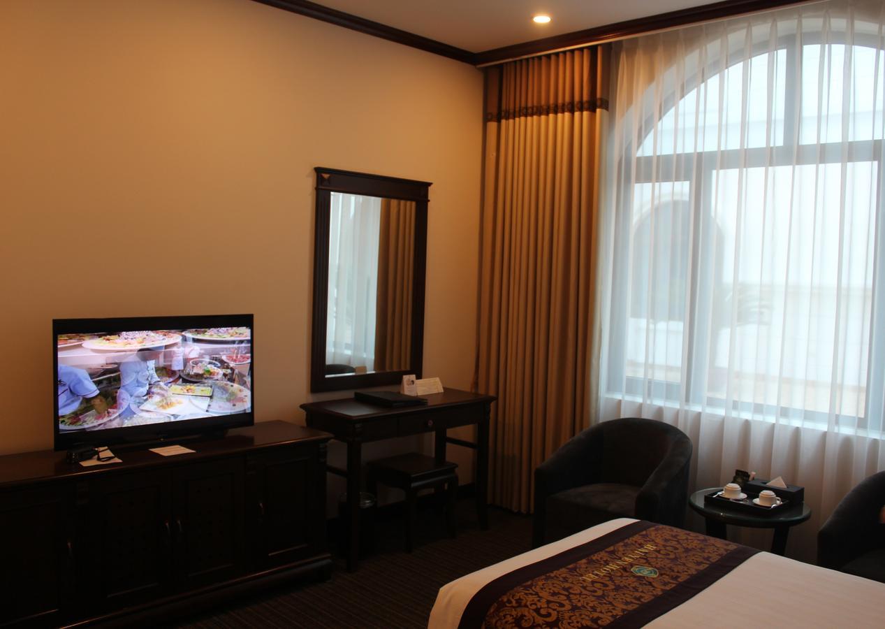 Hai Yen Luxury Hotel Cam Pha Esterno foto